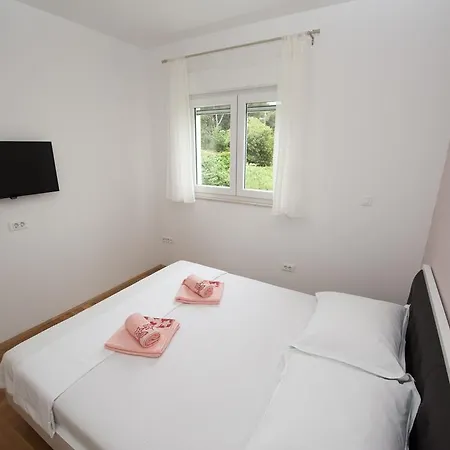 Apartment Marjan *